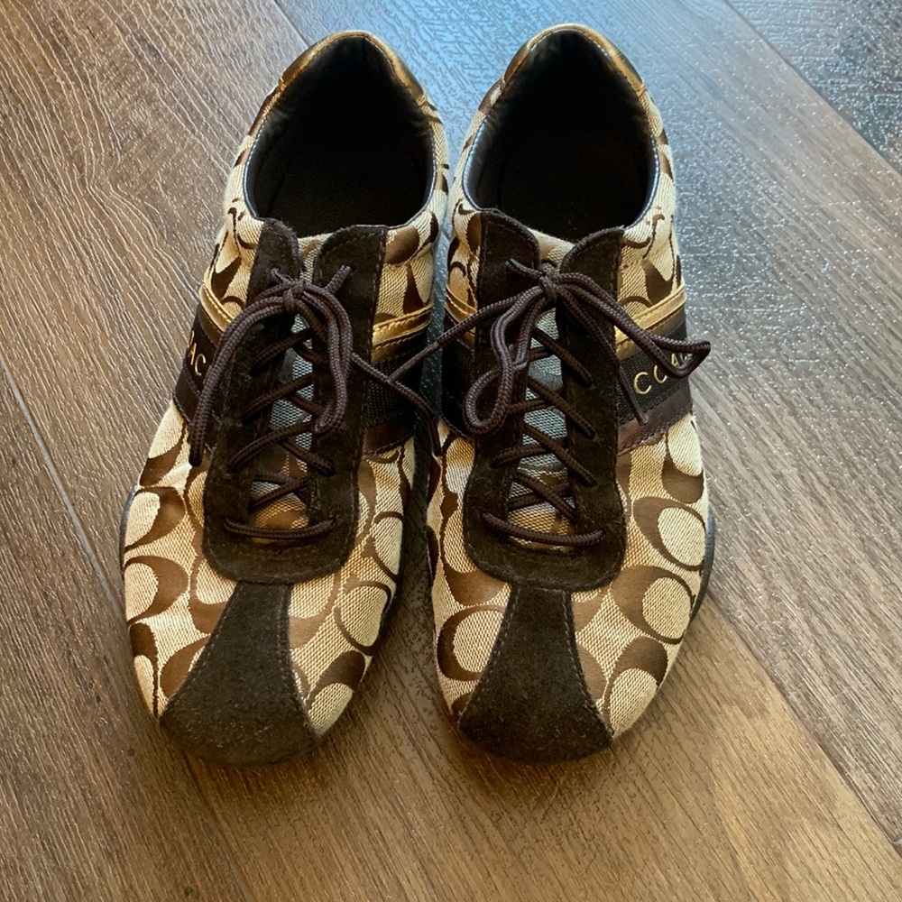 EUC Coach Sneakers size 8